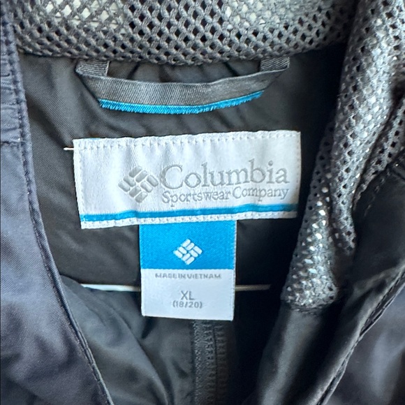 Columbia Raincoat - Picture 4 of 7